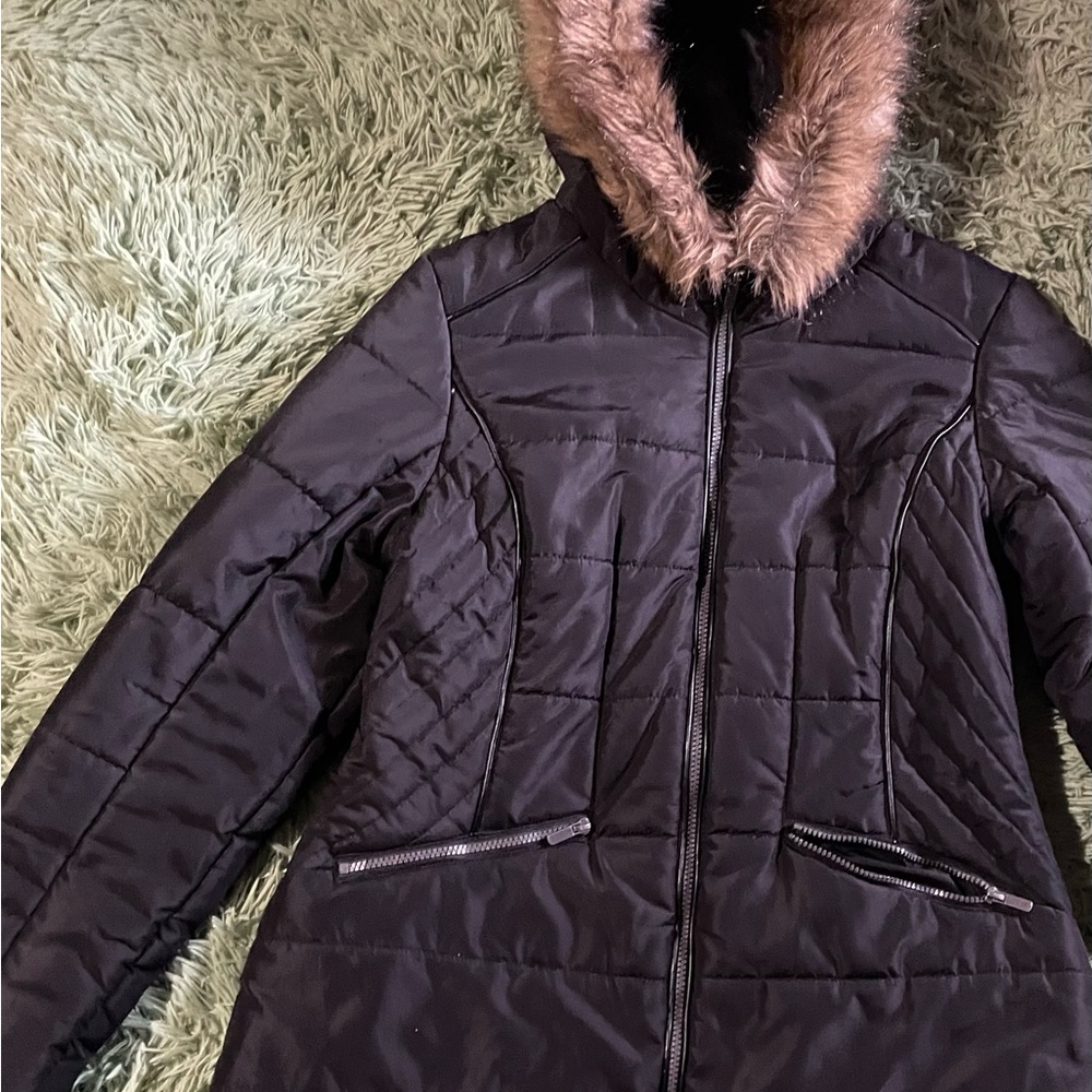 Women's Black Quilted Jacket with Faux Fur Trim